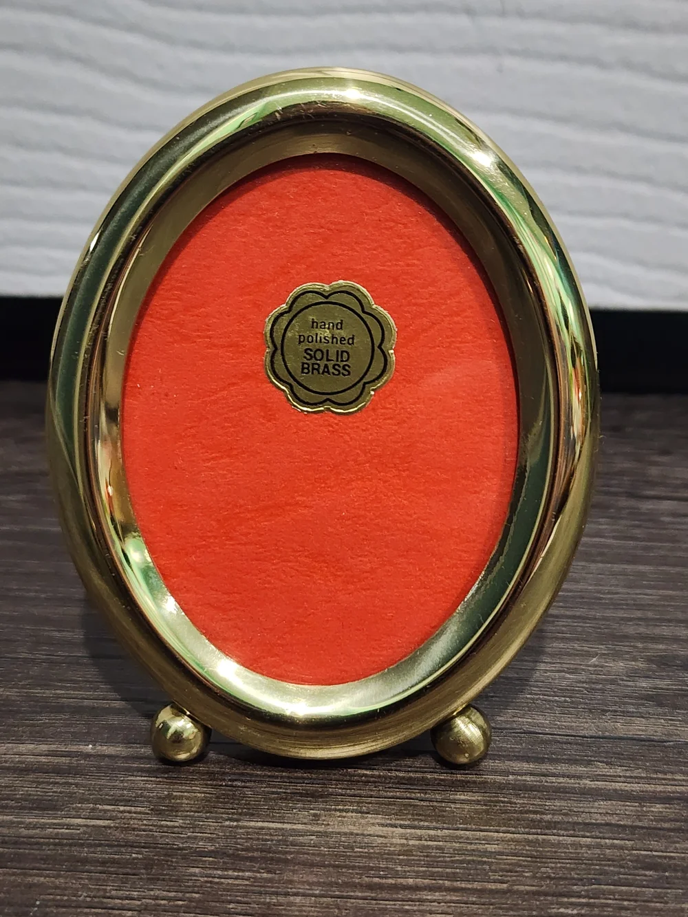 N/A elegant oval